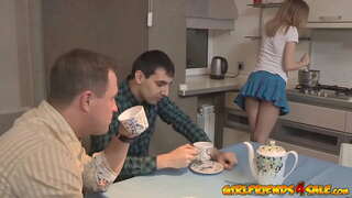 Шӧгыльна воргорон ассэ ӝутыны миниатюрный рогоносить